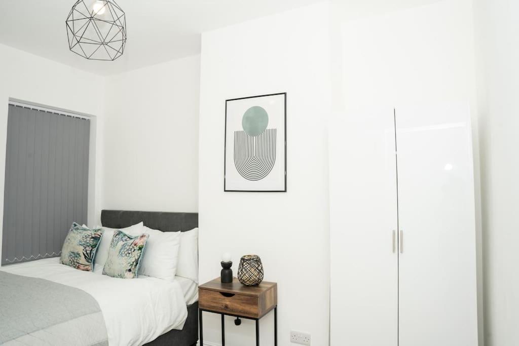 Stylish Home In York - Free Wifi & Parking - Close To Racecourse & City Centre Екстериор снимка