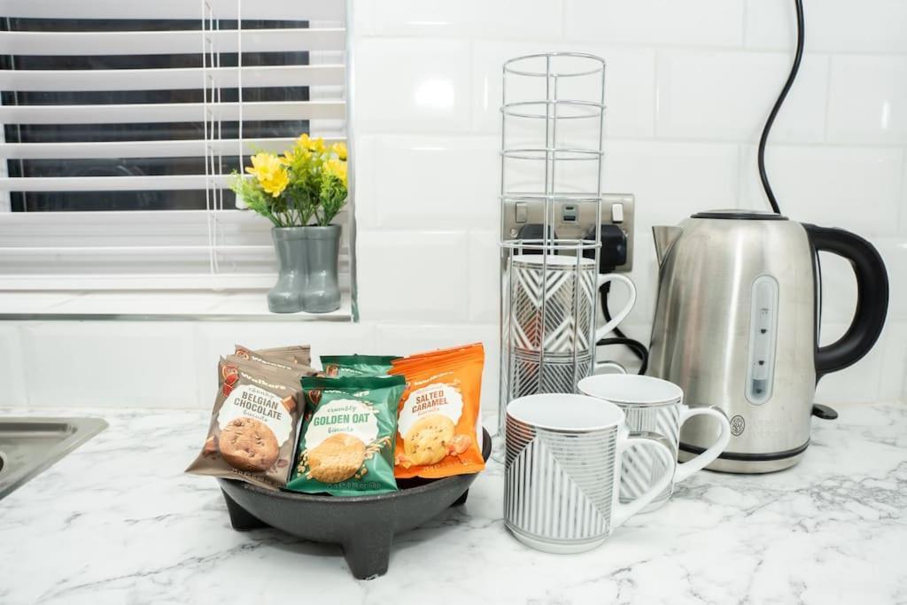 Stylish Home In York - Free Wifi & Parking - Close To Racecourse & City Centre Екстериор снимка